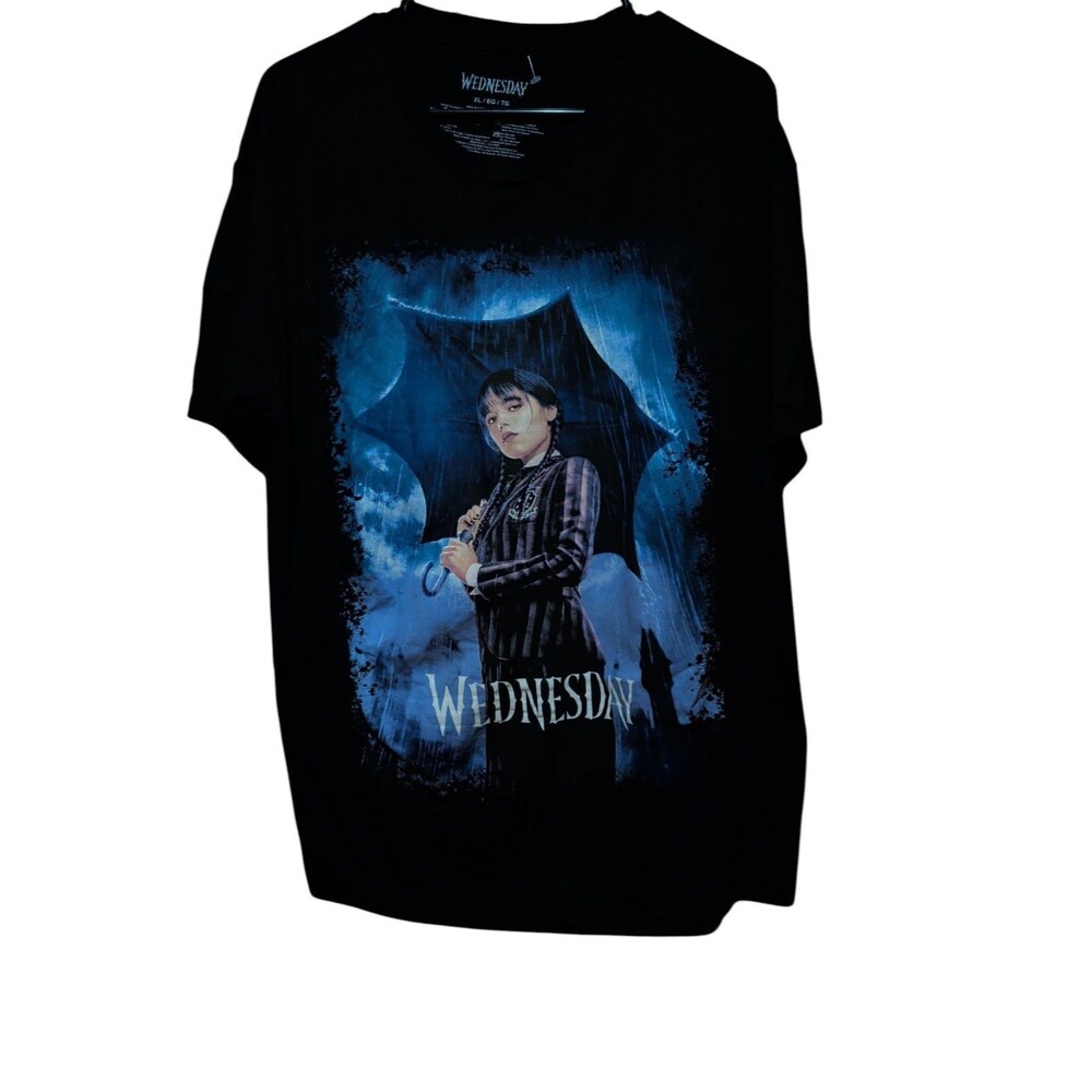 Jenna Ortega Wednesday Addams Umbrella Poster Graphic T-Shirt Men's XL . NWOT